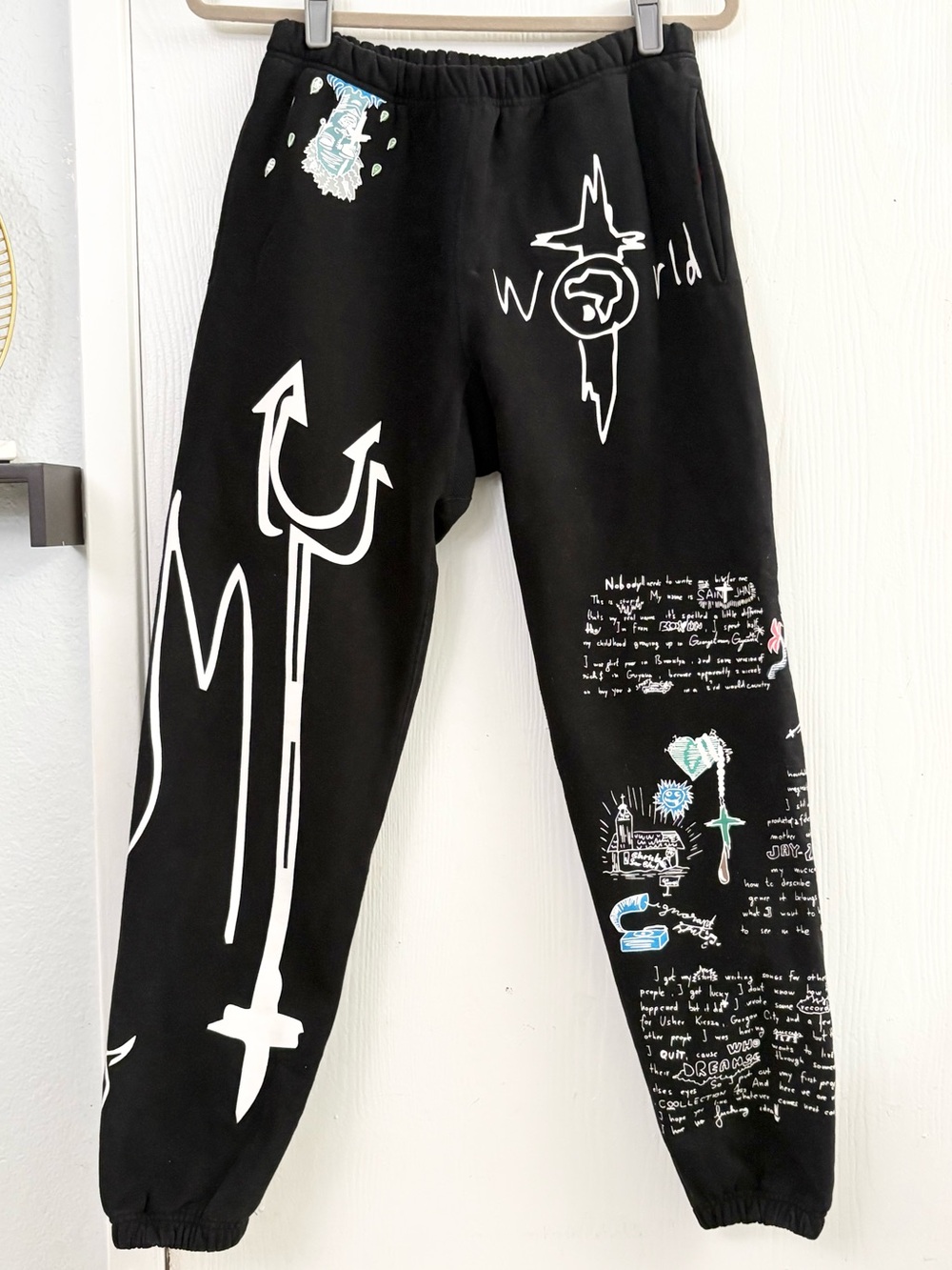 Saint John “Not a Cult” Tour Graphic Black
Sweatpants Size Small
